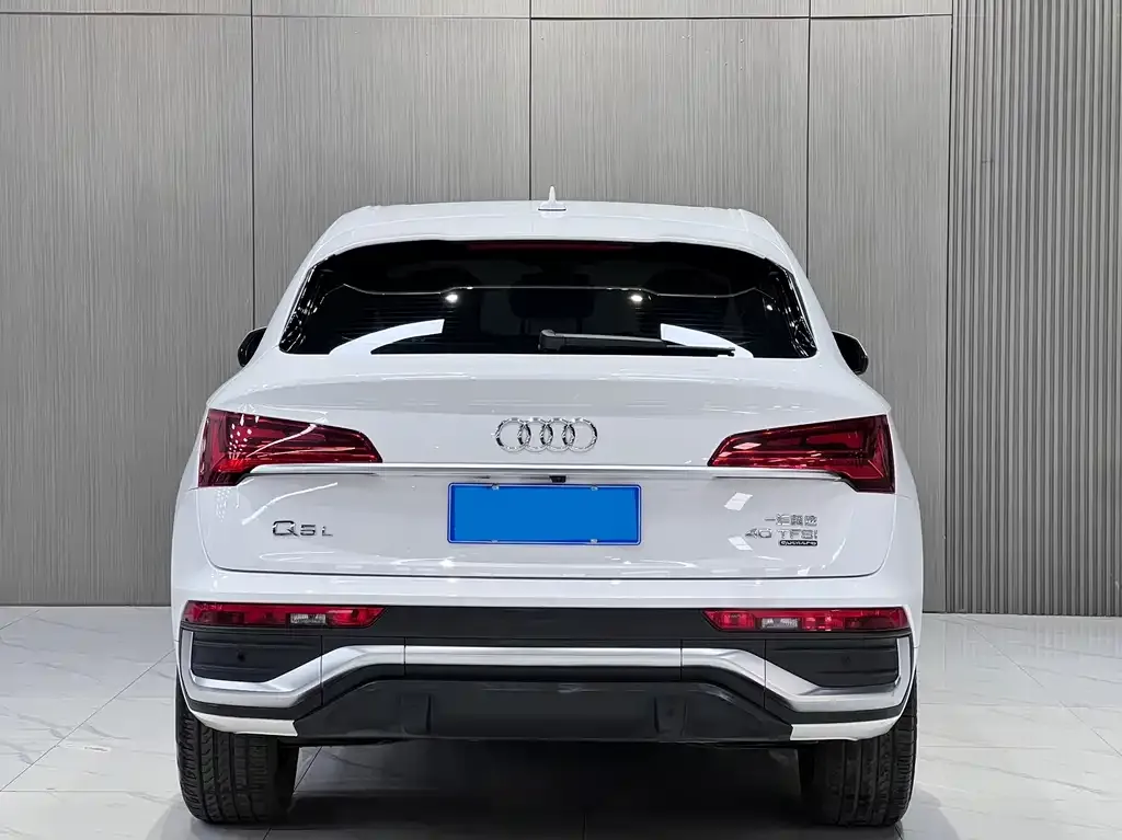 Audi Q5L Sportback 2023 из CN, фото 9
