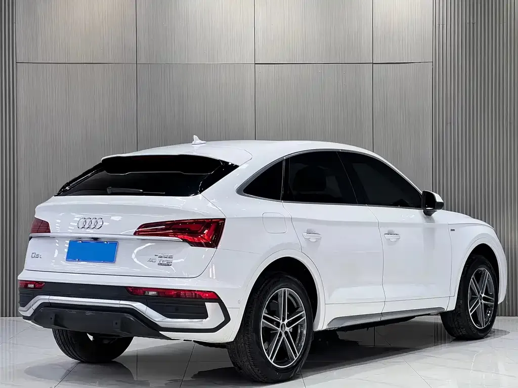 Audi Q5L Sportback 2023 из CN, фото 10