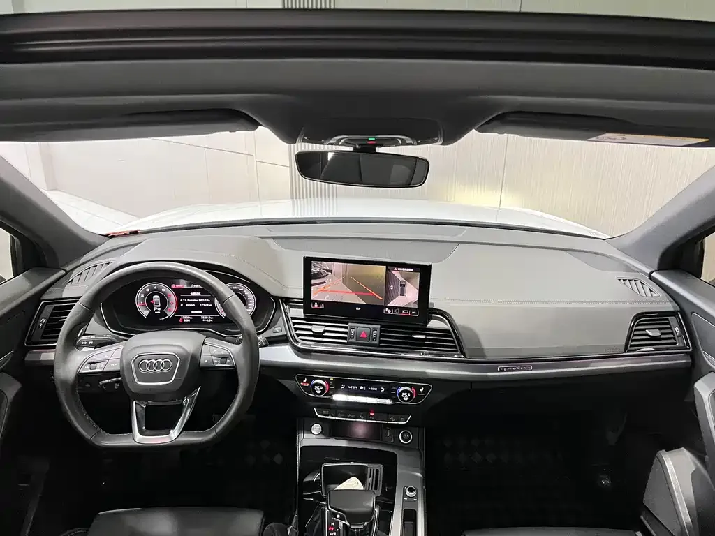 Audi Q5L Sportback 2023 из CN, фото 2