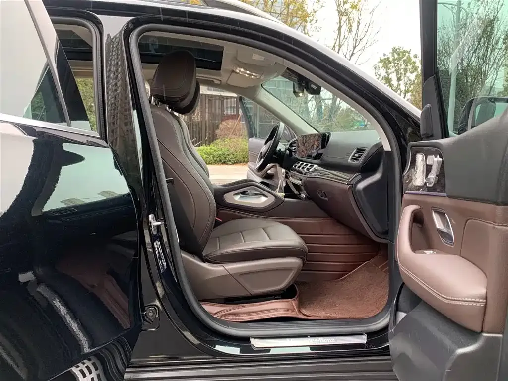 Mercedes-Benz GLE — фото 7