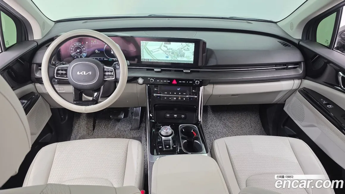 Kia Carnival — фото 10