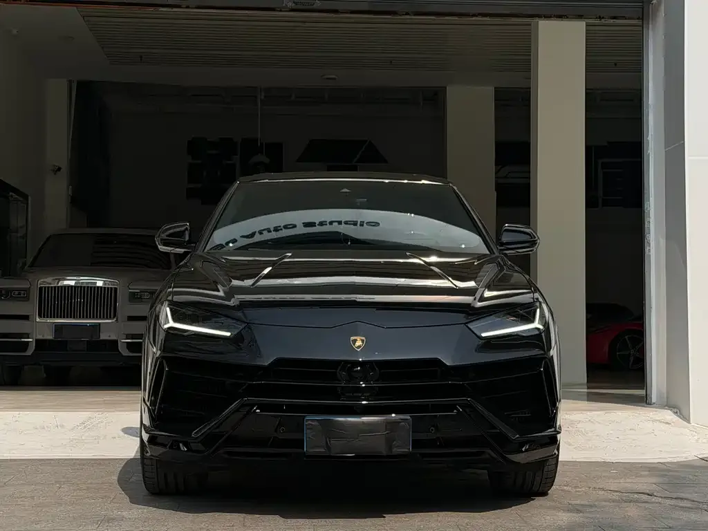 Lamborghini Urus — фото 7