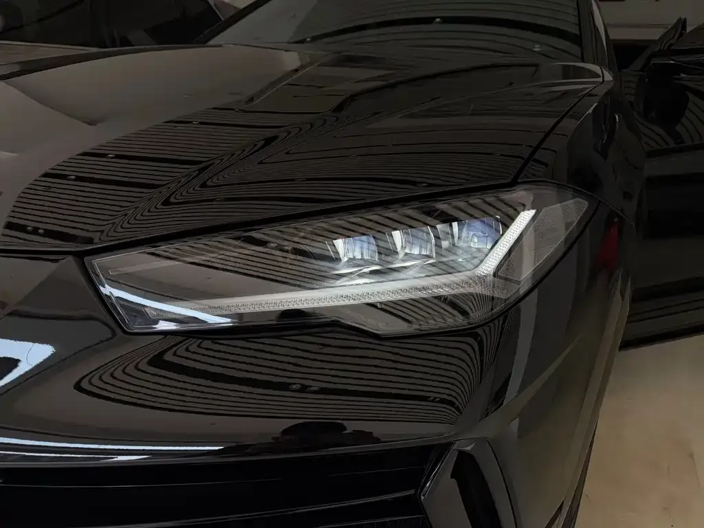 Lamborghini Urus — фото 6