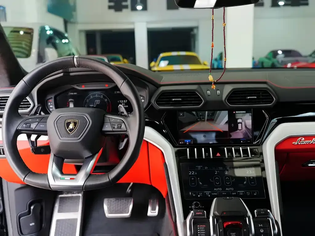Lamborghini Urus — фото 3