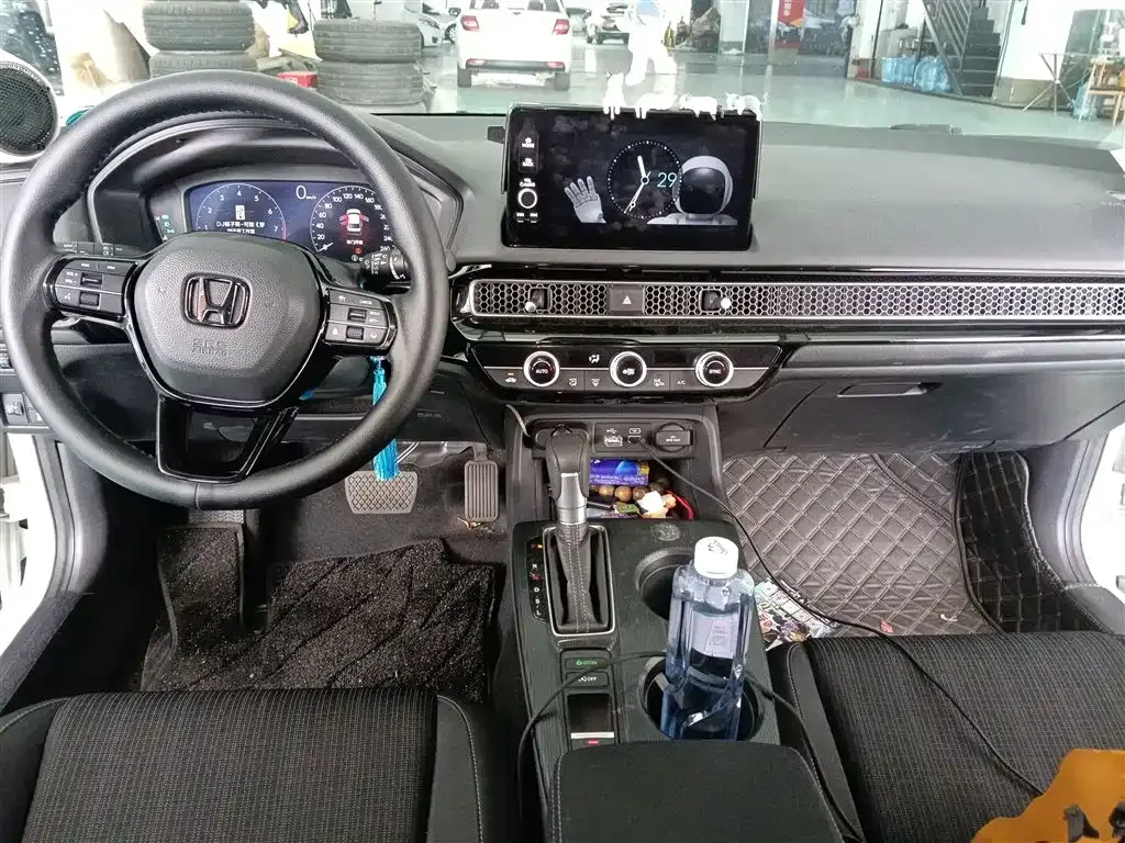 Honda Civic — фото 10