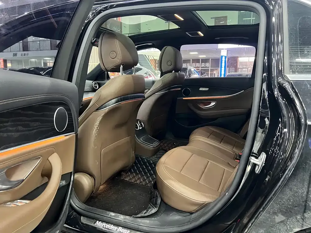 Mercedes-Benz E-Class 2023 из CN, фото 9