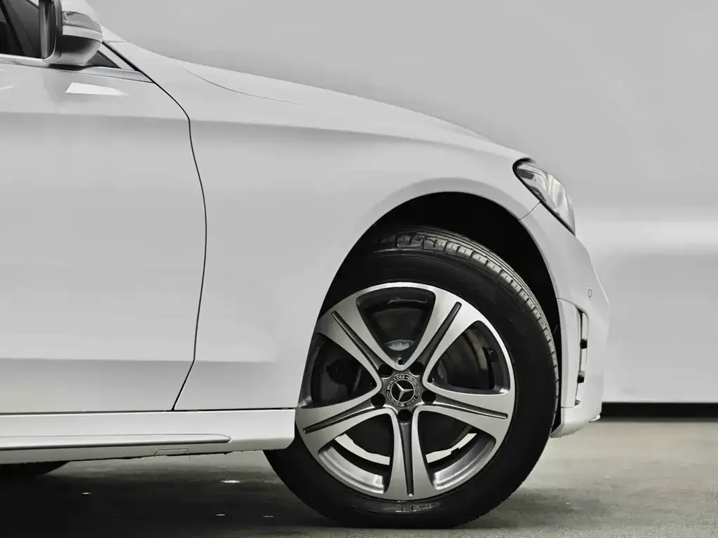 Mercedes-Benz C-Class — фото 2