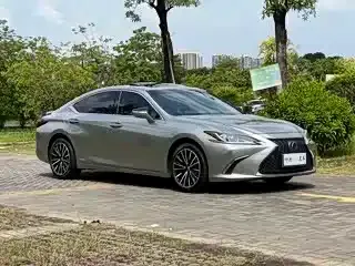 Lexus ES — фото 6