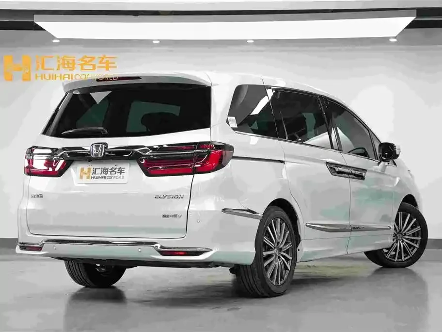 Honda Elysion 2024 из CN, фото 8