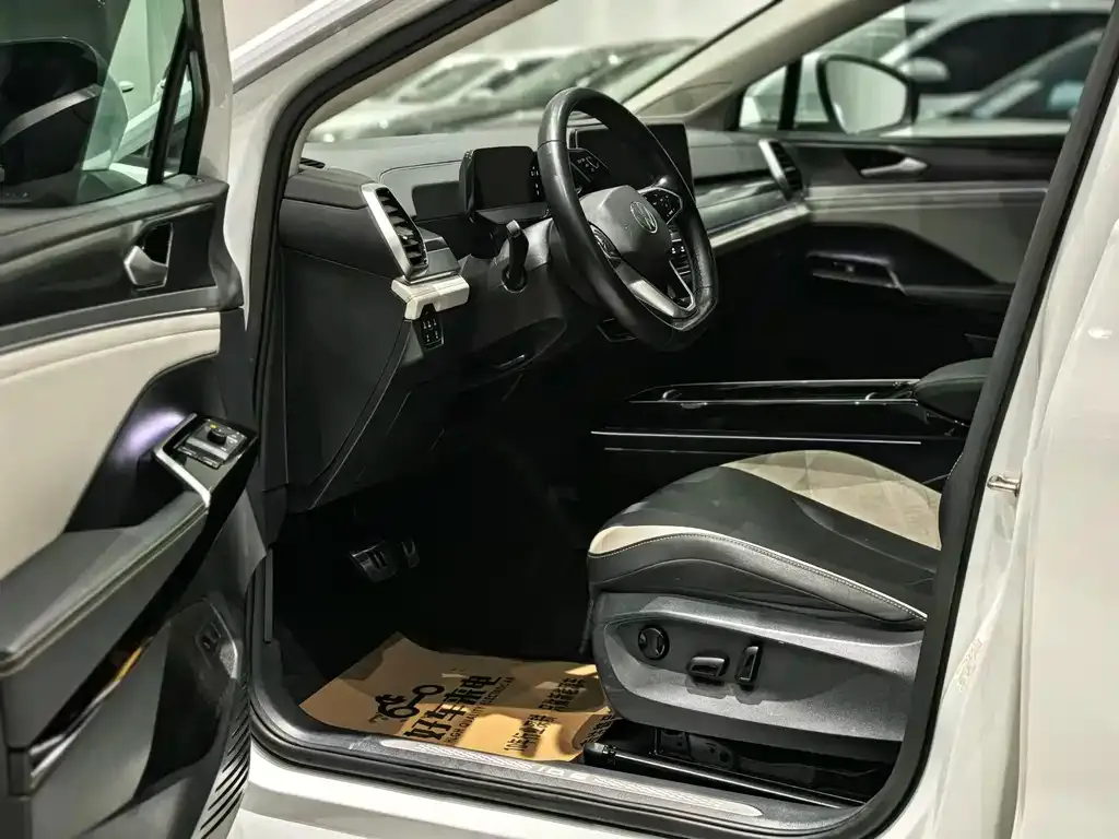 Volkswagen ID.6 Crozz 2021 из CN, фото 10
