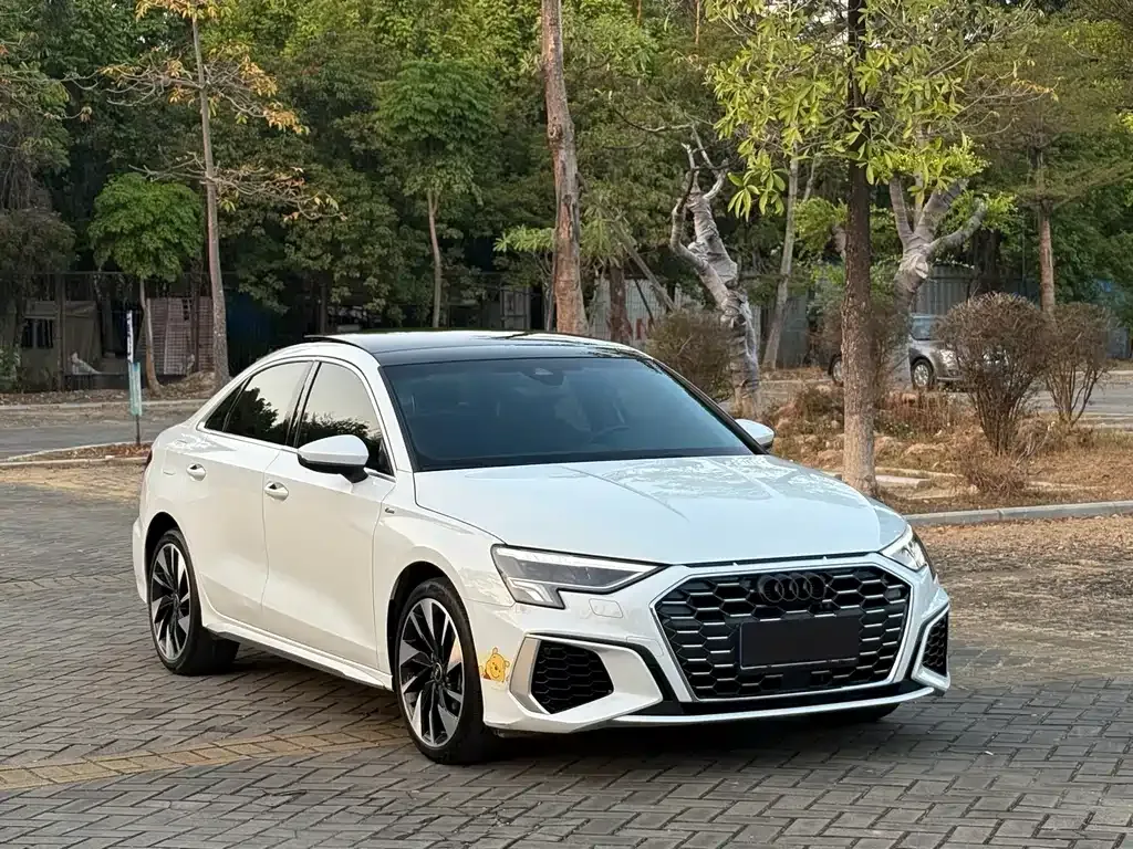 Audi A3 2023 из CN, фото 10