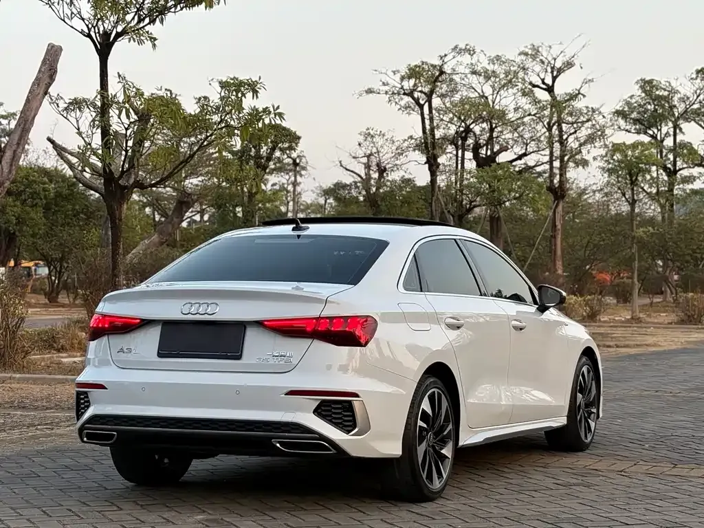 Audi A3 2023 из CN, фото 5