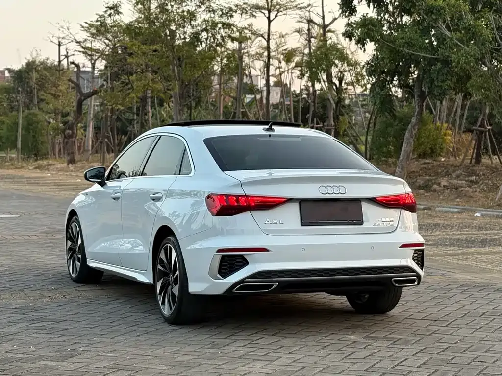 Audi A3 2023 из CN, фото 9