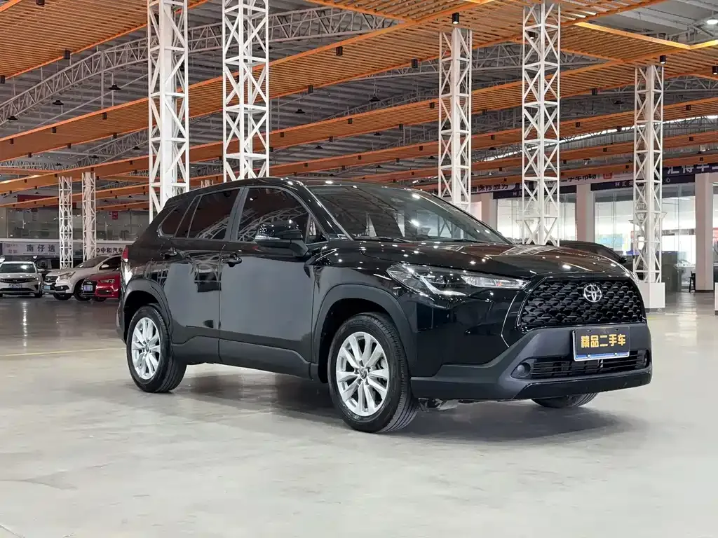 Toyota Corolla Cross 2024 из CN, фото 10