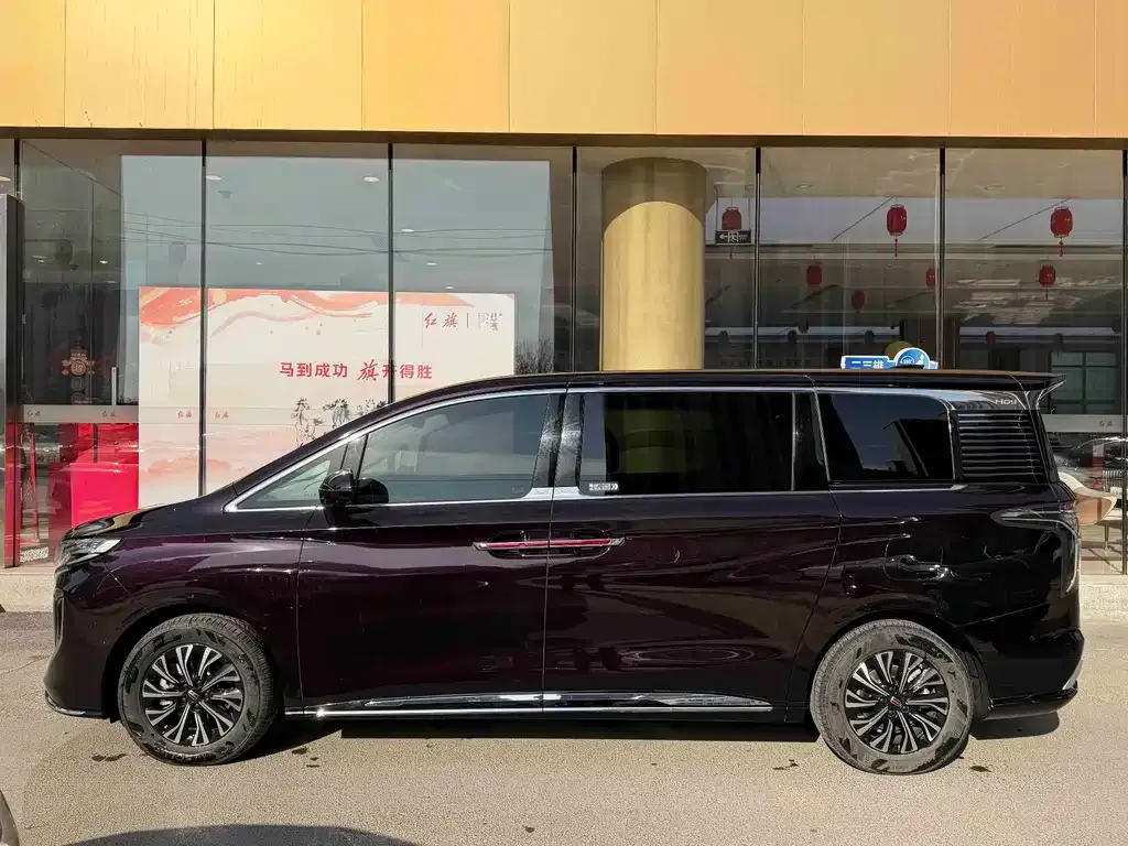 Hongqi HQ9 PHEV 2024 из CN, фото 4