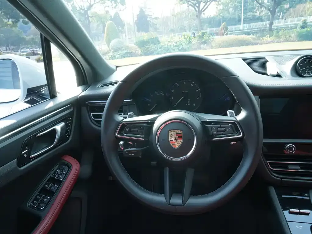Porsche Macan 2025 из CN, фото 4