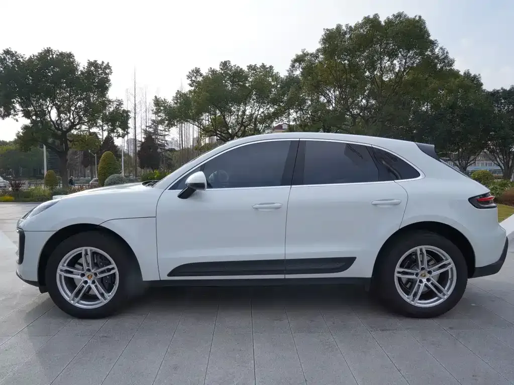 Porsche Macan 2025 из CN, фото 7