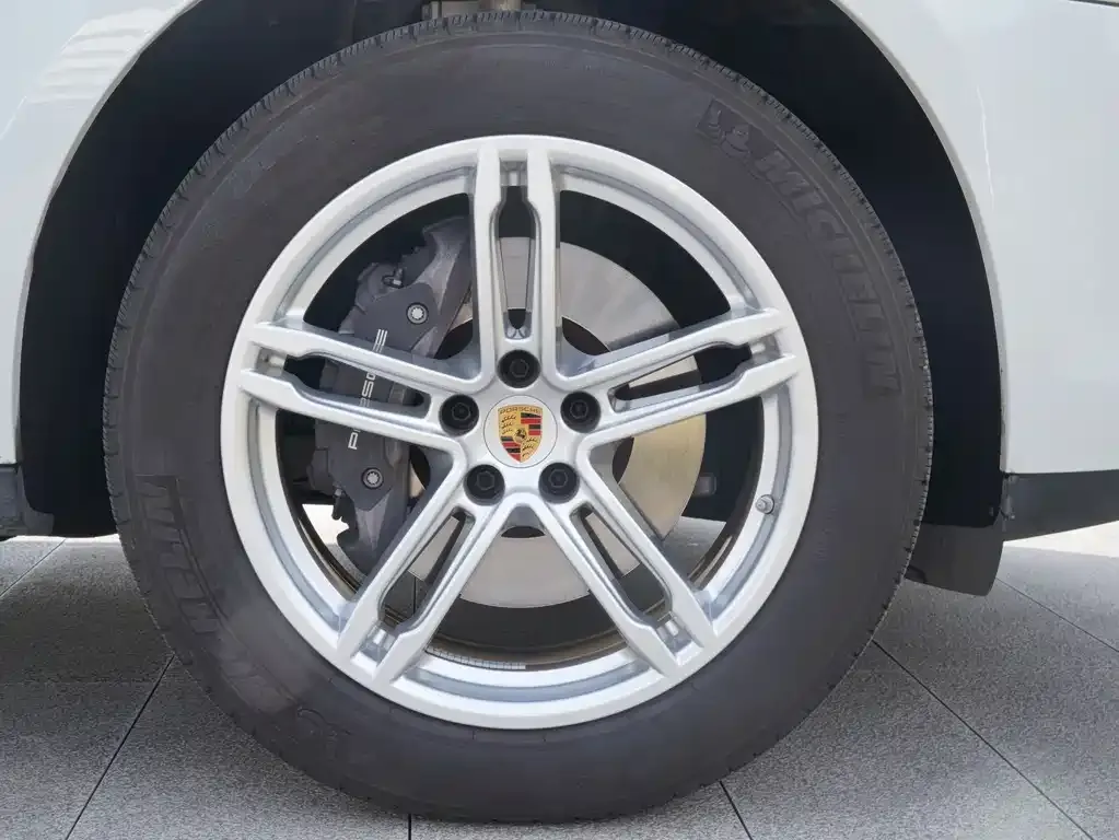 Porsche Macan 2025 из CN, фото 10