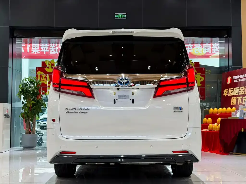 Toyota Alphard 2023 из CN, фото 7