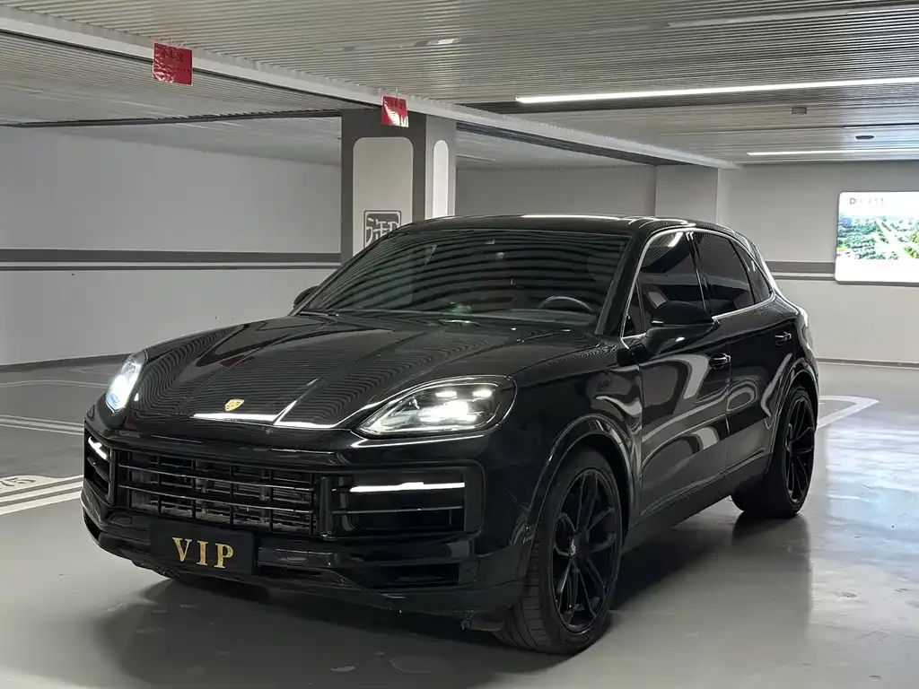Porsche Cayenne — фото 1