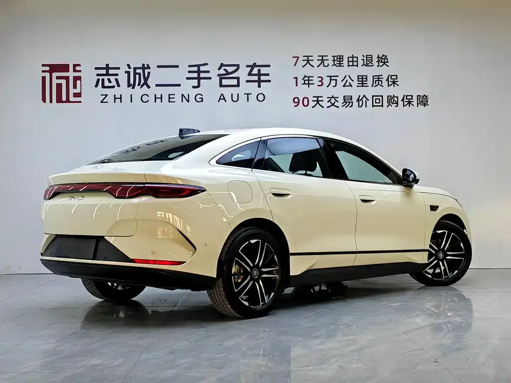 BYD Qin L — фото 8