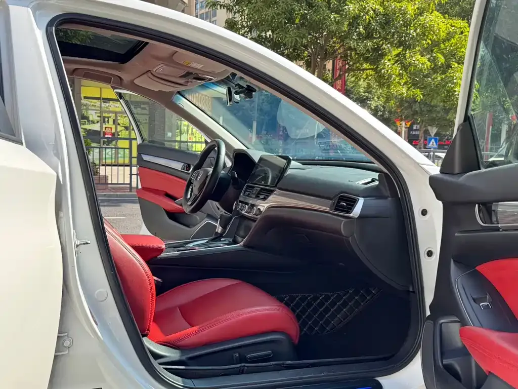 Honda Accord 2022 из CN, фото 5
