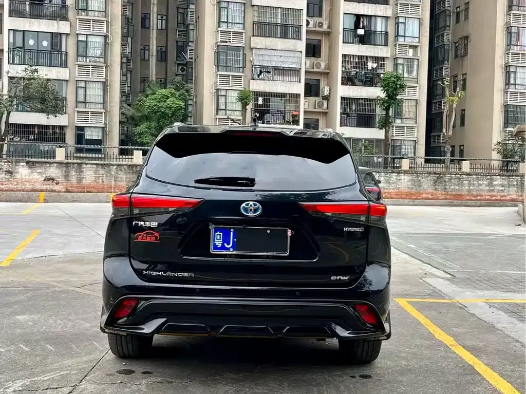 Toyota Highlander 2022 из CN, фото 9
