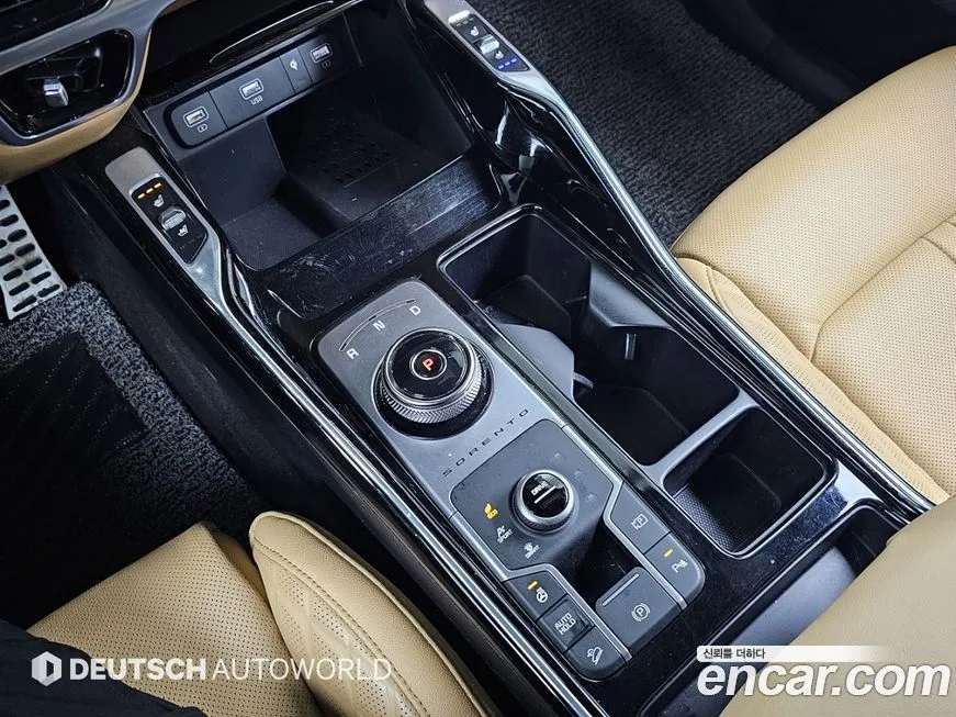 Kia Sorento — фото 9
