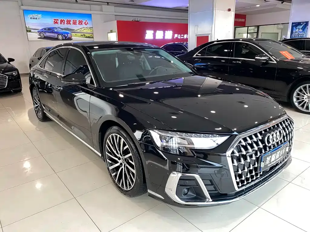 Audi A8 2022 из CN, фото 5