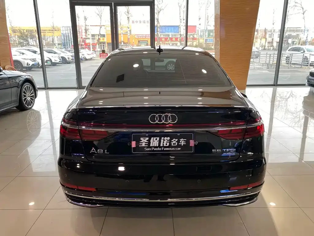 Audi A8 2022 из CN, фото 6