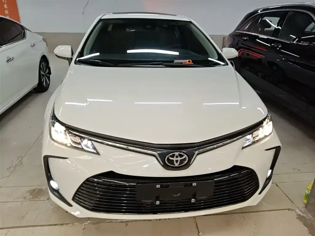Toyota Corolla 2023 из CN, фото 6