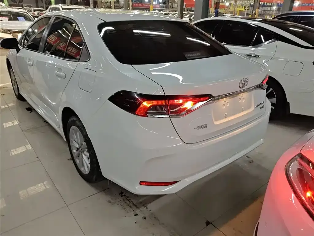 Toyota Corolla 2023 из CN, фото 7