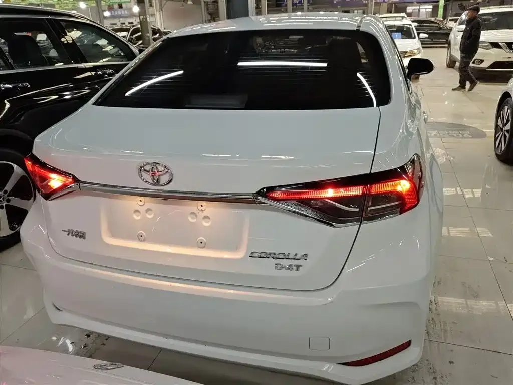 Toyota Corolla 2023 из CN, фото 8