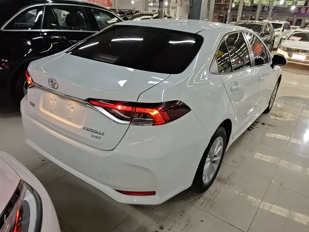 Toyota Corolla 2023 из CN, фото 5