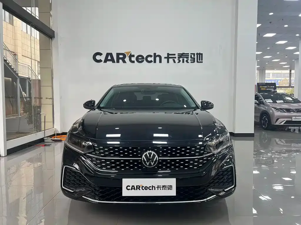 Volkswagen Passat 2023 из CN, фото 6