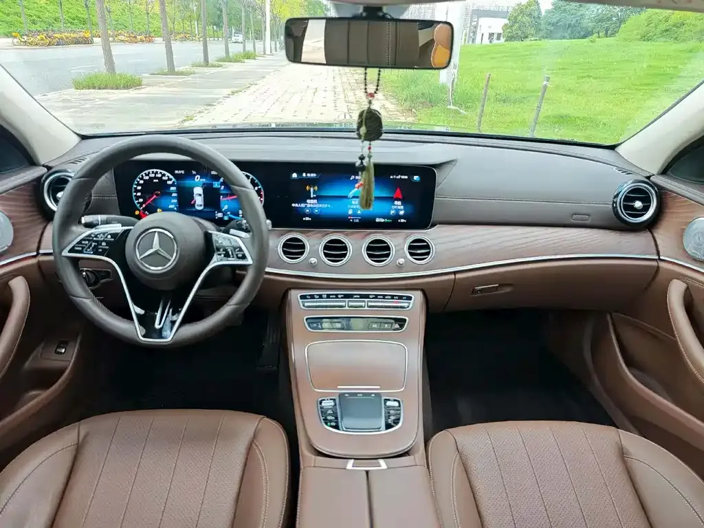 Mercedes-Benz E-Class 2021 из CN, фото 3