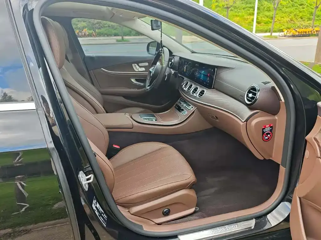 Mercedes-Benz E-Class 2021 из CN, фото 4