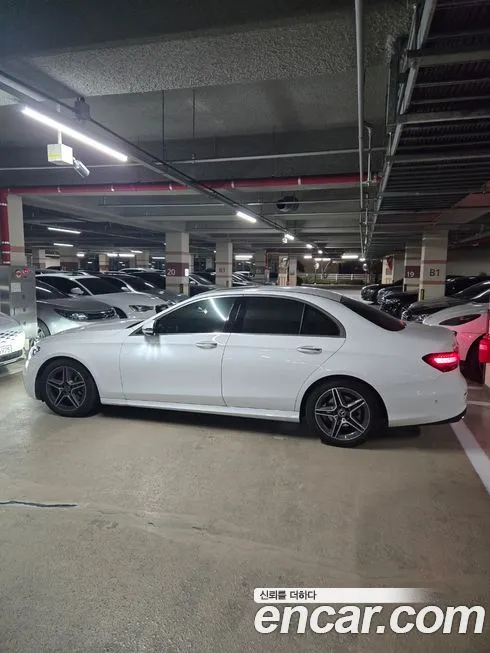 Mercedes-Benz E-Class 2023 из KR, фото 4