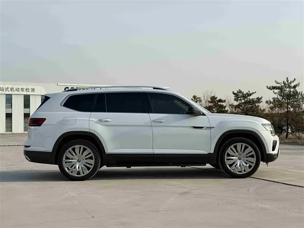 Volkswagen Teramont 2022 из CN, фото 10