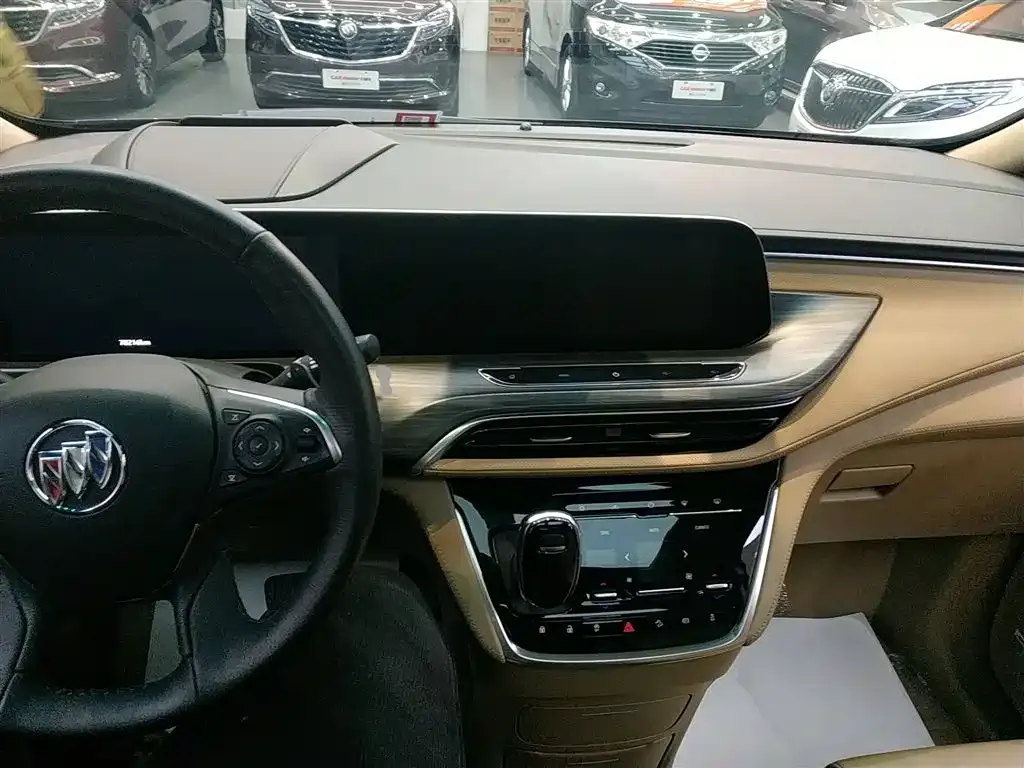 Buick GL8 2021 из CN, фото 4
