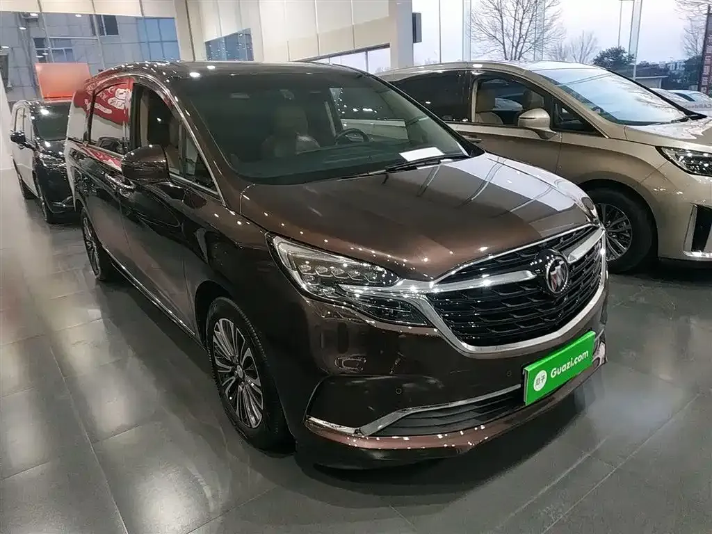 Buick GL8 2021 из CN, фото 3