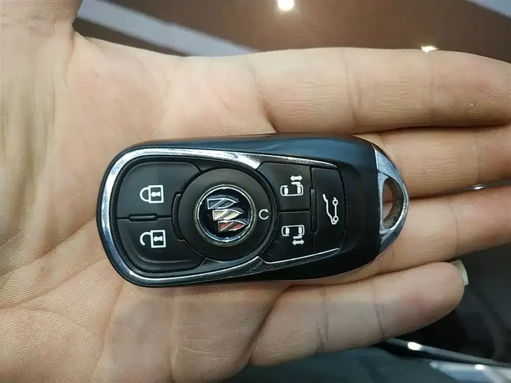 Buick GL8 2021 из CN, фото 10