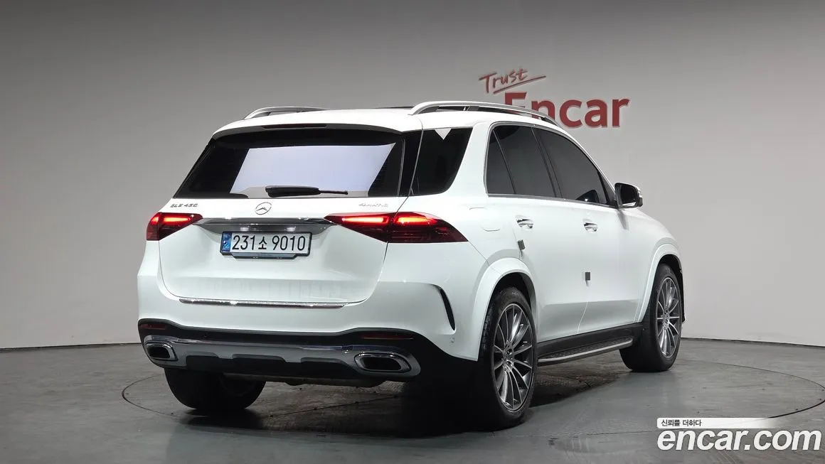 Mercedes-Benz GLE-Class — фото 4