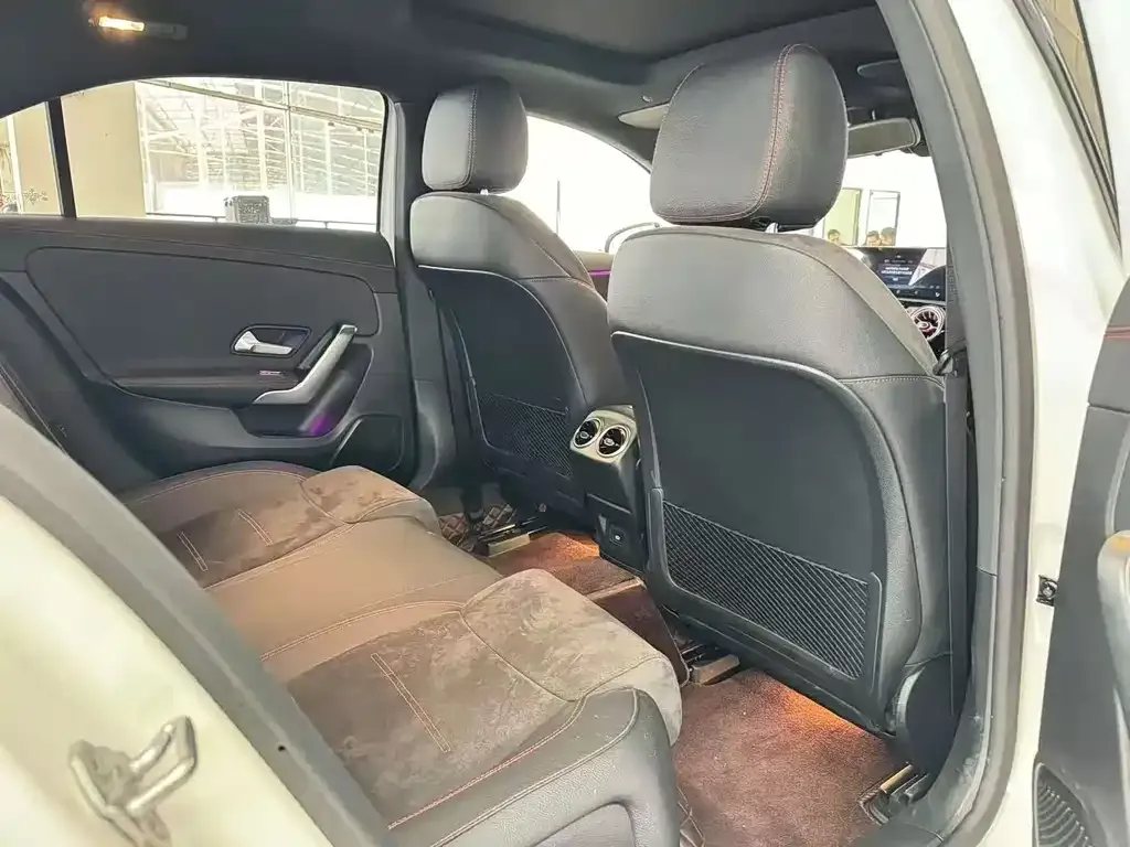 Mercedes-Benz A-Class 2023 из CN, фото 2