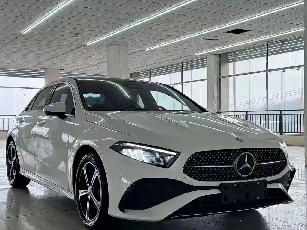 Mercedes-Benz A-Class 2023 из CN, фото 5