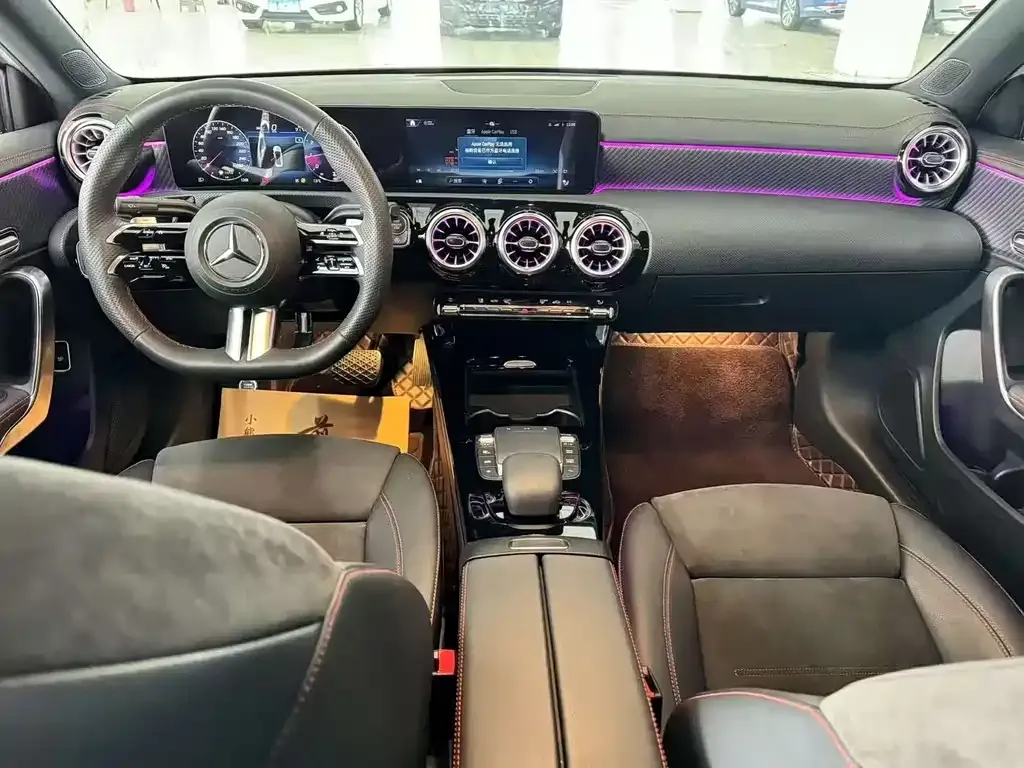 Mercedes-Benz A-Class 2023 из CN, фото 3