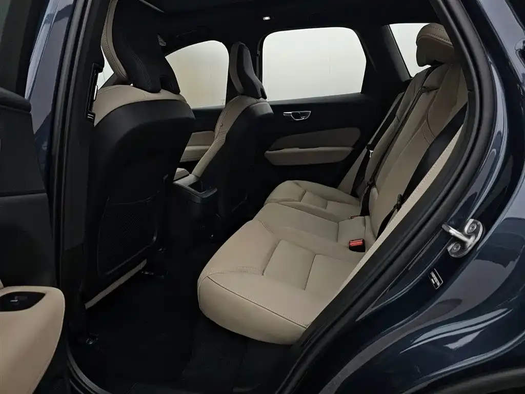 Volvo XC60 2026 из CN, фото 9