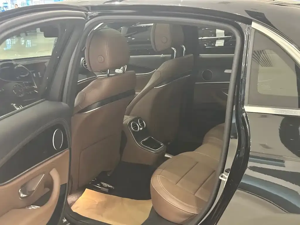 Mercedes-Benz E-Class 2024 из CN, фото 8