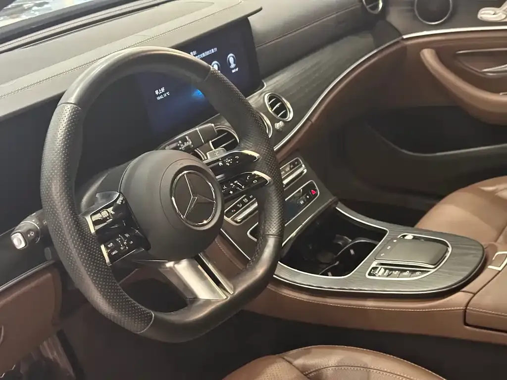 Mercedes-Benz E-Class 2024 из CN, фото 3