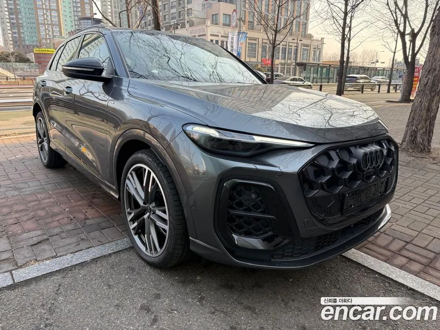 Audi Q5 2025 из KR, фото 5